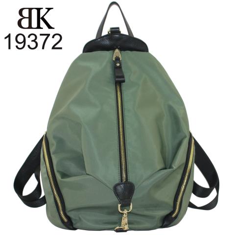 New model manufacturer large nylon ladies backpacks made in China