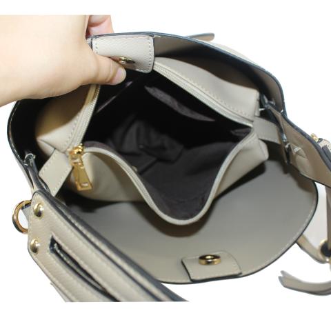 Magnetic snap closure and top zipper to make things secure, simple and fashion, single handle and adjustable shoulder strap, what a simple and fashion bag!