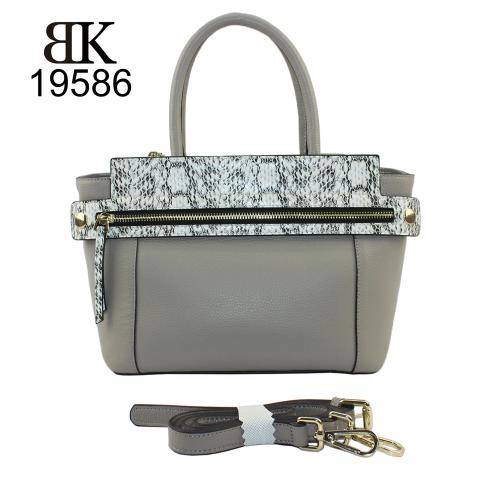 The stylish handbag comes with double handles, an exterior zipped pocket and gold hardware, detachable crossbody strap and zipper with snake-shaped detail on front.